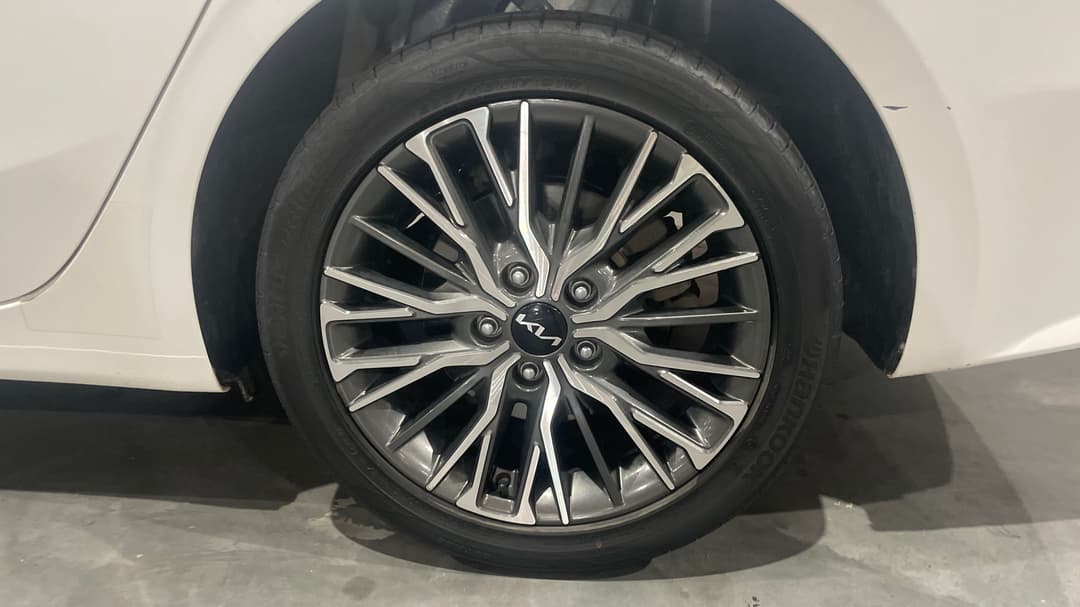 2022 Kia Cerato Sport+, Automatic, 107291 km, Left Rear Wheel