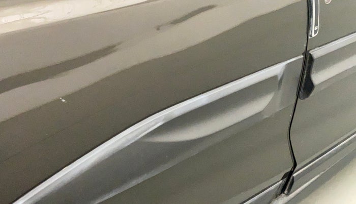 2018 Honda WR-V 1.2L I-VTEC VX MT, Petrol, Manual, 36,166 km, Right rear door - Minor scratches