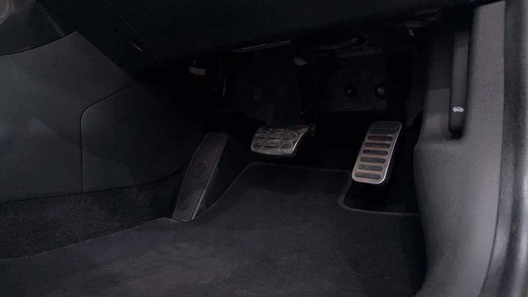2024 Hyundai i30 N Line, Automatic, 56439 km, Pedals and Footmat