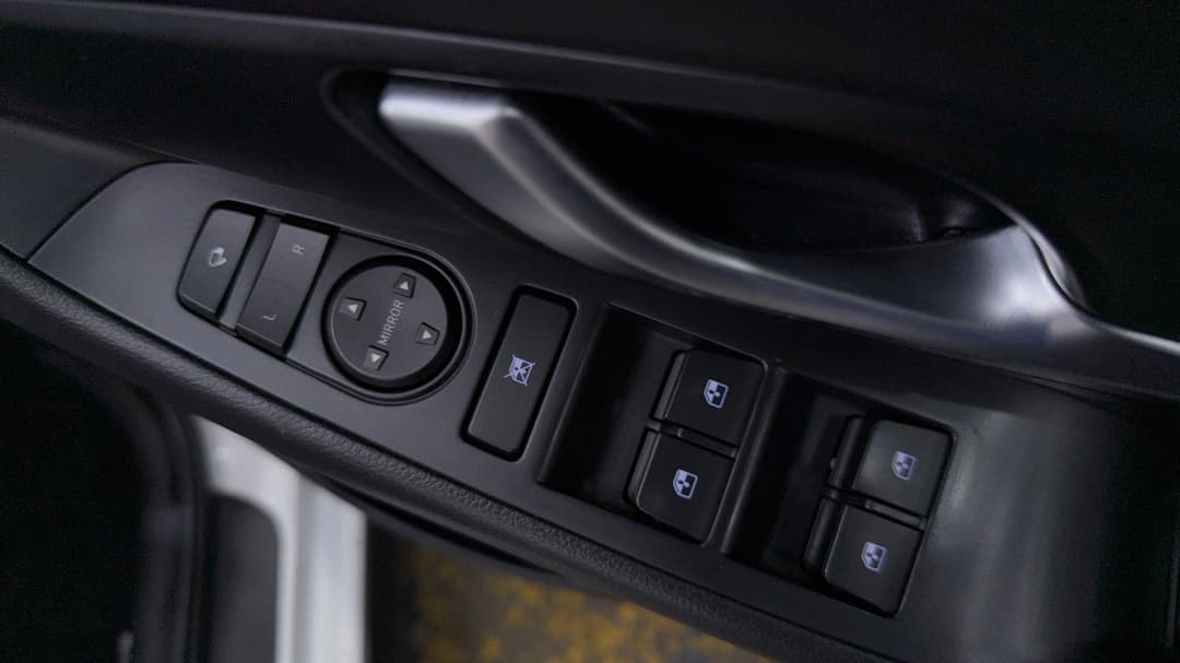 2024 Hyundai i30 N Line, Automatic, 56439 km, Drivers Side Door Panel Controls