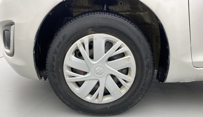 2015 Maruti Swift VXI, Petrol, Manual, 33,039 km, Left Front Wheel