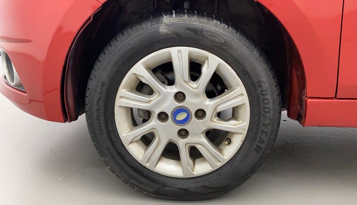 2016 Tata Tiago XZ PETROL, Petrol, Manual, 65,210 km, Left Front Wheel