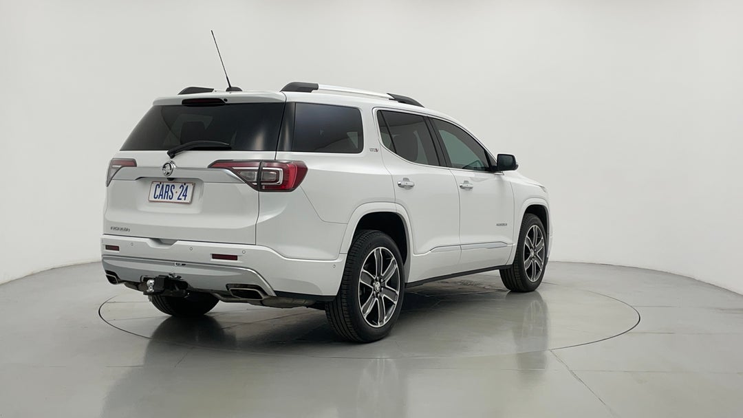 Right Back Diagonal (45- Degree) View