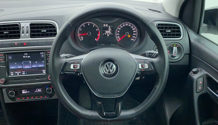 2021 Volkswagen Polo HIGH LINE PLUS 1.0, Petrol, Manual, 20,593 km, Steering Wheel Close Up