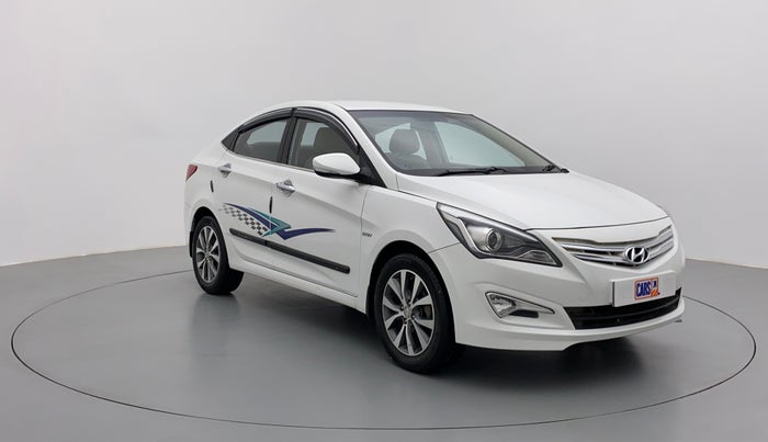 2017 Hyundai Verna FLUIDIC 1.6 SX VTVT, Petrol, Manual, 71,610 km, Right Front Diagonal
