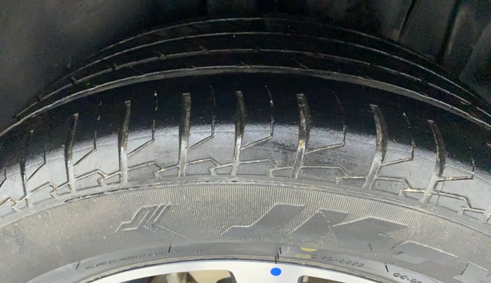 2020 Maruti S Cross ALPHA 1.5 SMART HYBRID, Petrol, Manual, 40,195 km, Left Rear Tyre Tread