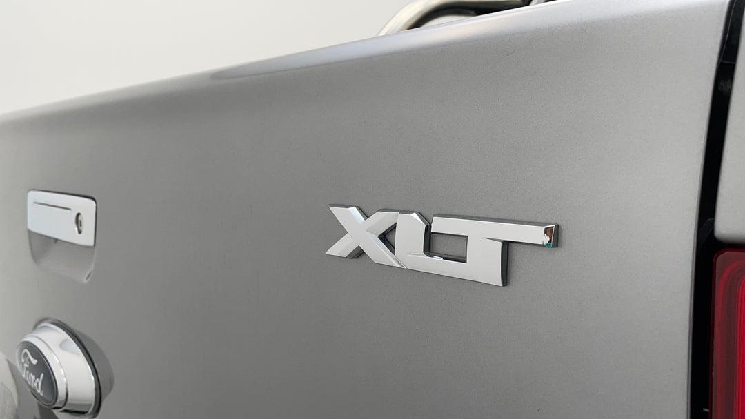 Badge (Boot Right Side)