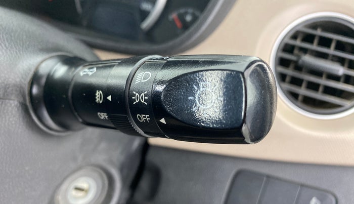 2017 Hyundai Grand i10 MAGNA 1.2 KAPPA VTVT, Petrol, Manual, 37,511 km, Combination switch - Fog Light Switch is not working