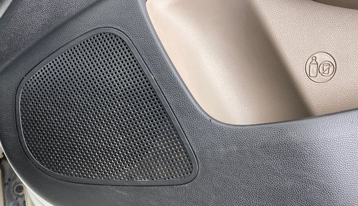2017 Hyundai Grand i10 MAGNA 1.2 KAPPA VTVT, Petrol, Manual, 37,511 km, Infotainment system - Front speakers missing / not working