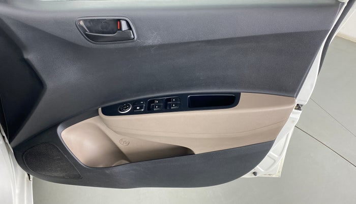 2017 Hyundai Grand i10 MAGNA 1.2 KAPPA VTVT, Petrol, Manual, 37,511 km, Driver Side Door Panels Control