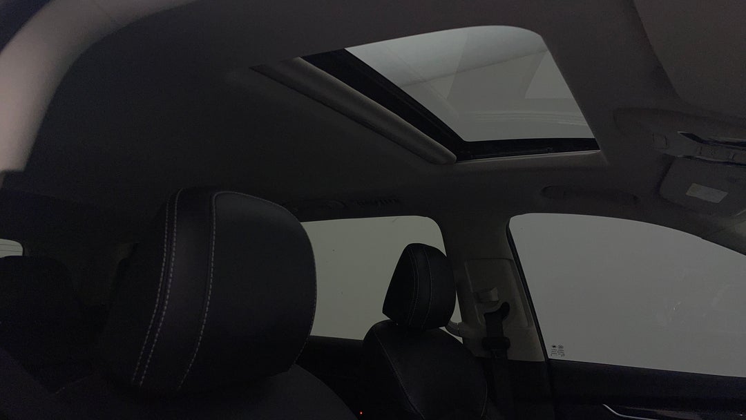 Interior Sunroof/Moonroof