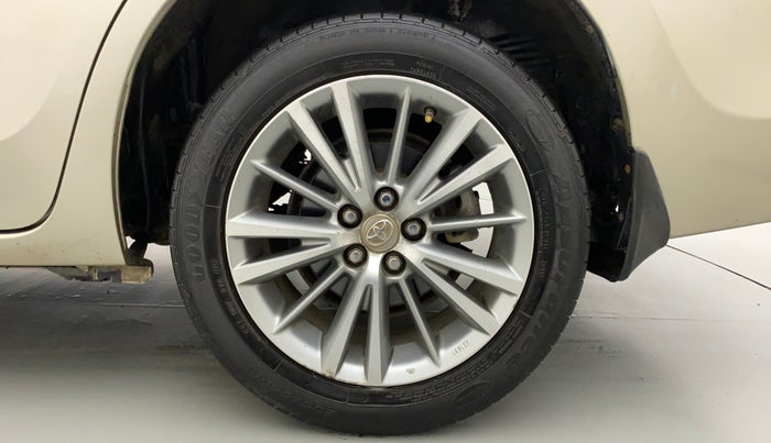 2015 Toyota Corolla Altis VL AT, Petrol, Automatic, 88,494 km, Left Rear Wheel