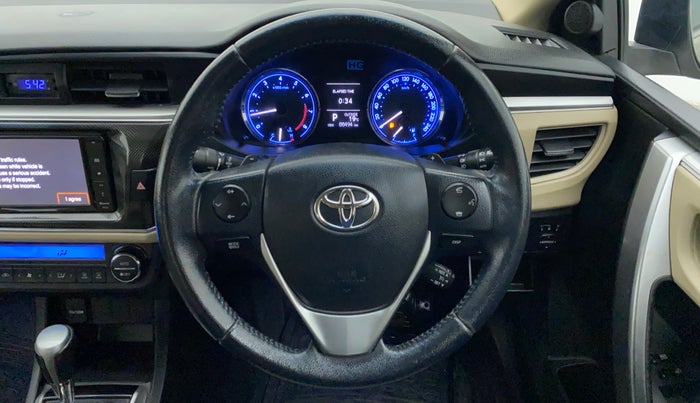 2015 Toyota Corolla Altis VL AT, Petrol, Automatic, 88,494 km, Steering Wheel Close Up