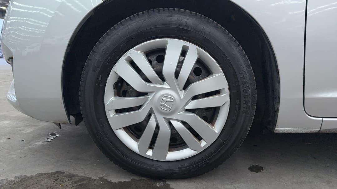 2015 Honda Jazz Vti, Automatic, 99481 km, Left Front Wheel