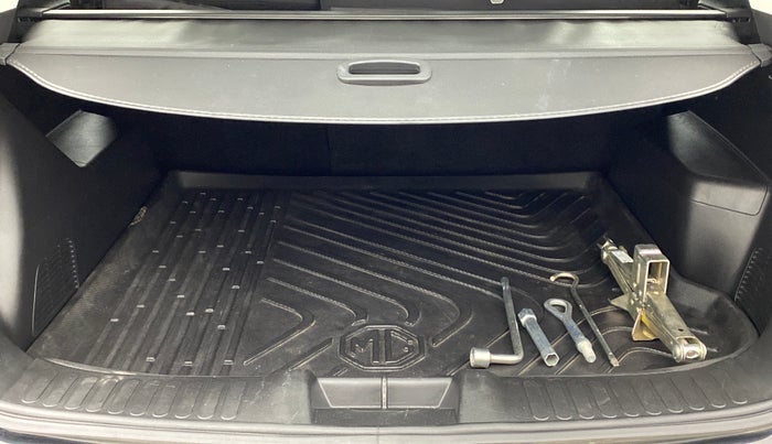 2019 MG HECTOR SHARP 2.0 DIESEL, Diesel, Manual, 26,306 km, Boot Inside