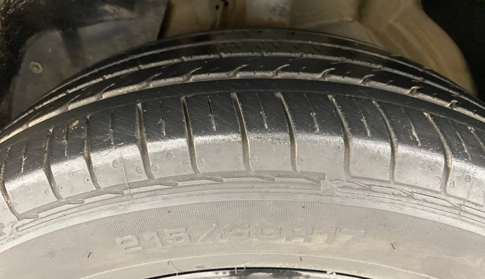 2019 MG HECTOR SHARP 2.0 DIESEL, Diesel, Manual, 26,306 km, Left Front Tyre Tread