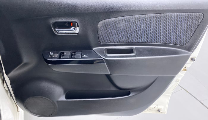 2013 Maruti Wagon R Stingray VXI, Petrol, Manual, 39,299 km, Driver Side Door Panels Control