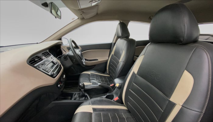 2016 Hyundai Elite i20 MAGNA 1.2, Petrol, Manual, 38,231 km, Right Side Front Door Cabin