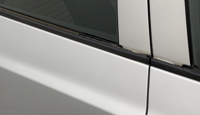 2017 Hyundai Grand i10 SPORTZ (O) 1.2 KAPPA VTVT, Petrol, Manual, 53,180 km, Right rear door - Weather strip has minor damage