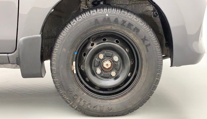 2017 Maruti Alto 800 LXI, Petrol, Manual, 15,729 km, Right Front Wheel