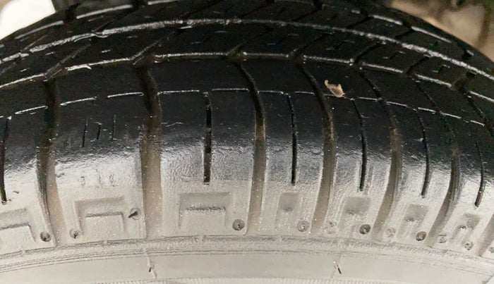 2017 Maruti Alto 800 LXI, Petrol, Manual, 15,729 km, Right Rear Tyre Tread