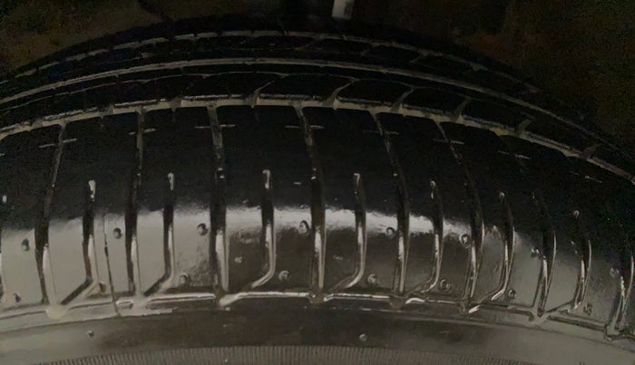 2017 Maruti Baleno DELTA PETROL 1.2, Petrol, Manual, 57,555 km, Left Rear Tyre Tread
