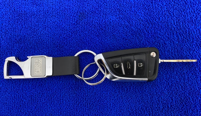 2019 Maruti Celerio VXI CNG, CNG, Manual, 1,03,576 km, Key Close Up