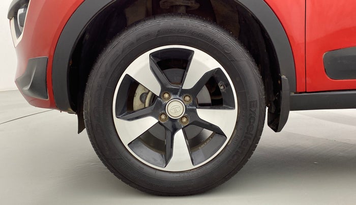 2018 Tata NEXON XZA+ 1.2 Dual Tone, Petrol, Automatic, 17,022 km, Left Front Wheel