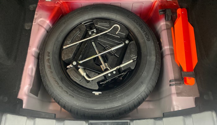 2018 Tata NEXON XZA+ 1.2 Dual Tone, Petrol, Automatic, 17,022 km, Spare Tyre