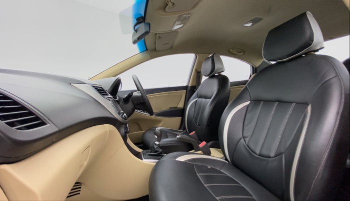 2015 Hyundai Verna FLUIDIC 1.4 VTVT, Petrol, Manual, 40,055 km, Right Side Front Door Cabin