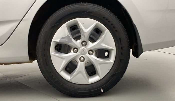 2015 Hyundai Verna FLUIDIC 1.4 VTVT, Petrol, Manual, 40,055 km, Left Rear Wheel