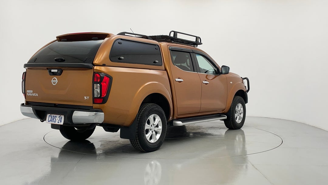 Right Back Diagonal (45- Degree) View