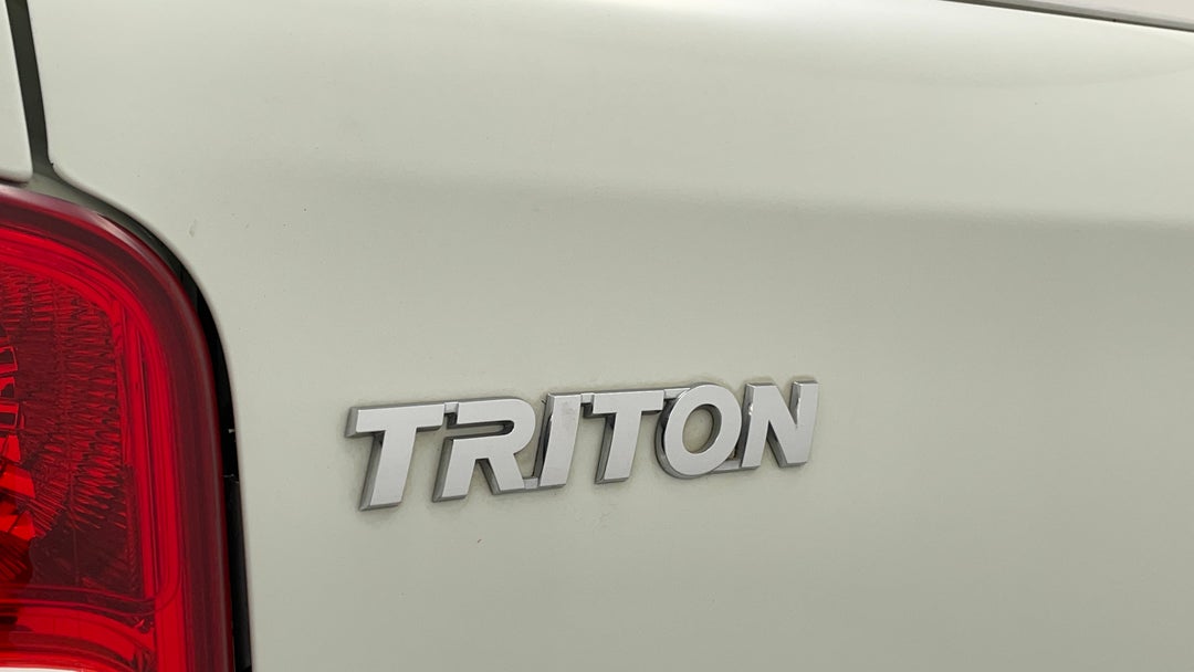 Badge (Boot Left Side)