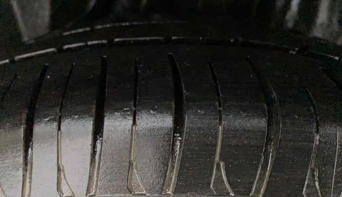 2015 Honda Amaze 1.2L I-VTEC SX, Petrol, Manual, 61,874 km, Left Rear Tyre Tread