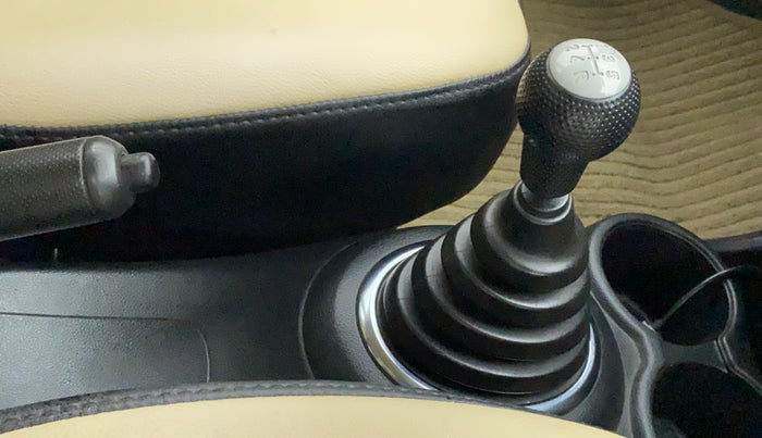 2015 Honda Amaze 1.2L I-VTEC SX, Petrol, Manual, 61,874 km, Gear Lever