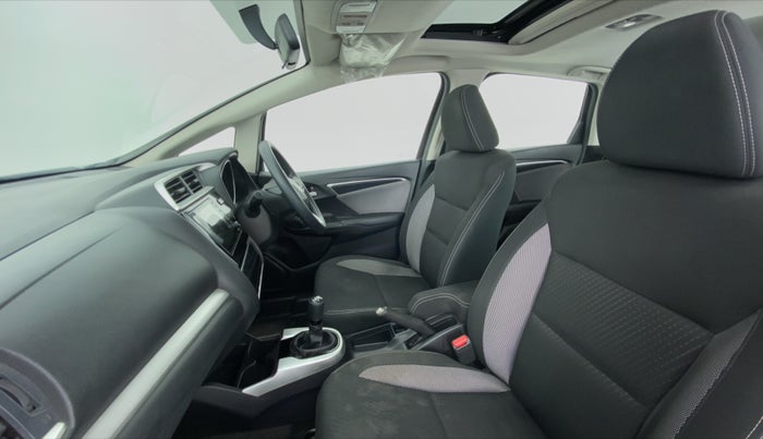 2018 Honda WR-V 1.5 i-DTEC VX MT, Diesel, Manual, 64,774 km, Right Side Front Door Cabin