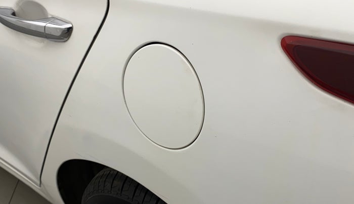 2020 Hyundai Verna SX 1.5 VTVT, Petrol, Manual, 38,431 km, Left quarter panel - Minor scratches