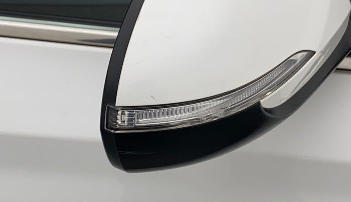 2020 Hyundai Verna SX 1.5 VTVT, Petrol, Manual, 38,431 km, Right rear-view mirror - Indicator light has minor damage