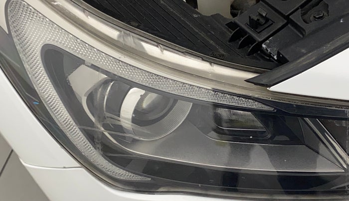 2020 Hyundai Verna SX 1.5 VTVT, Petrol, Manual, 38,431 km, Right headlight - Minor scratches