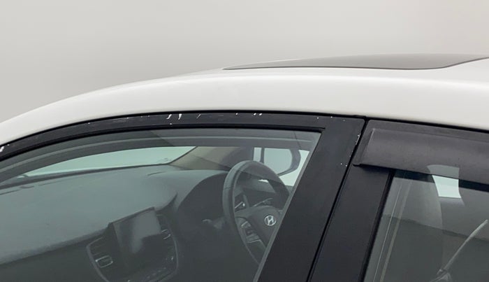 2020 Hyundai Verna SX 1.5 VTVT, Petrol, Manual, 38,431 km, Front passenger door - Door visor damaged