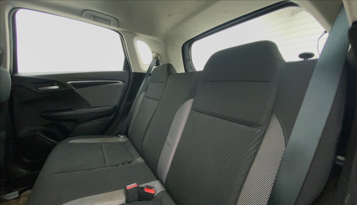 2018 Honda WR-V 1.2 i-VTEC VX MT, Petrol, Manual, 24,329 km, Right Side Rear Door Cabin