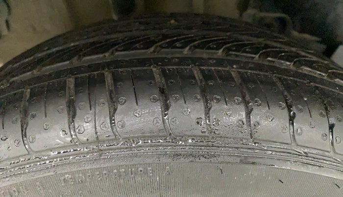 2018 Tata TIGOR XZ PETROL, Petrol, Manual, 85,808 km, Right Rear Tyre Tread