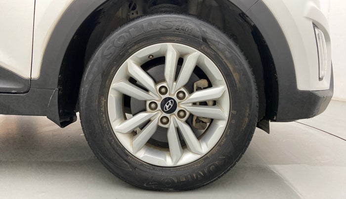 2017 Hyundai Creta SX PLUS 1.6 PETROL, Petrol, Manual, 26,550 km, Right Front Wheel