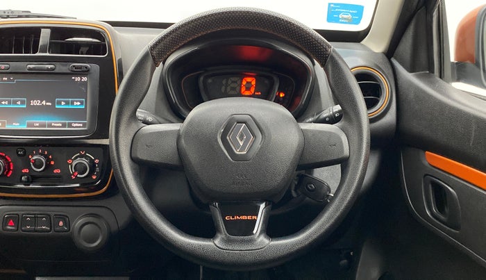 2017 Renault Kwid CLIMBER 1.0, Petrol, Manual, 33,111 km, Steering Wheel Close Up