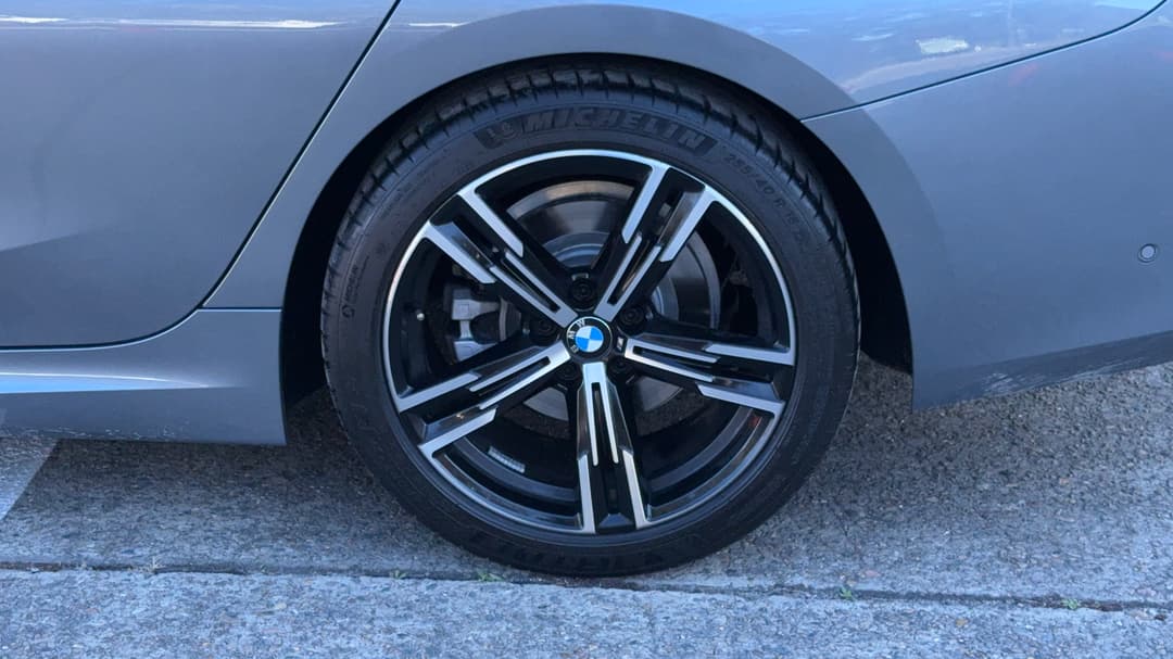 2023 BMW 3 20i M Sport, Automatic, 32210 km, Left Rear Wheel