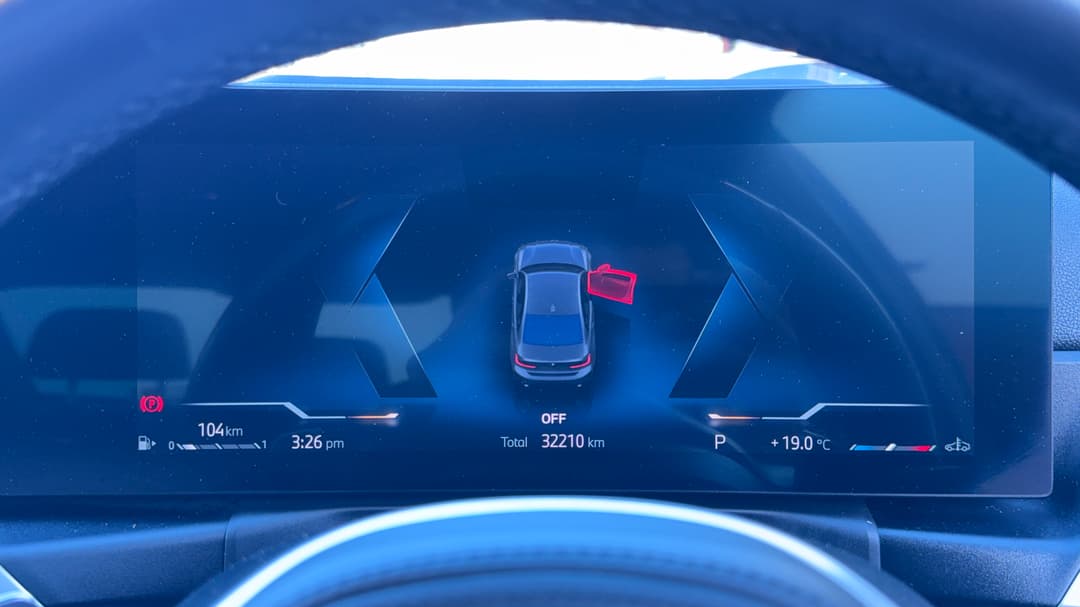 2023 BMW 3 20i M Sport, Automatic, 32210 km, Odometer View