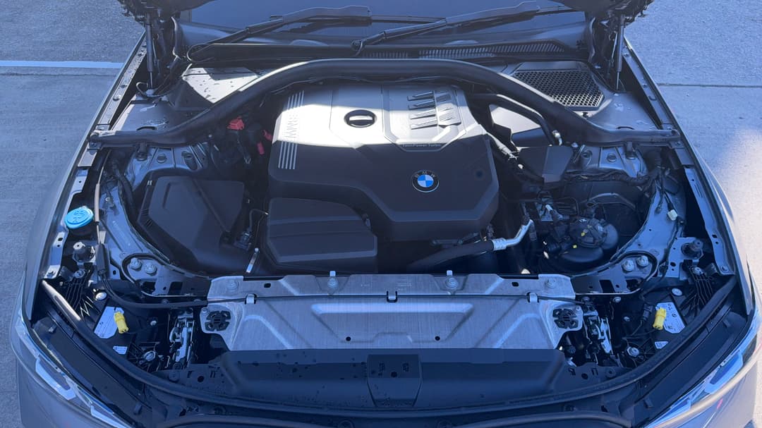 2023 BMW 3 20i M Sport, Automatic, 32210 km, Open Bonnet (Engine)