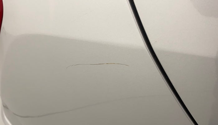 2016 Hyundai i10 SPORTZ 1.1, Petrol, Manual, 15,138 km, Right quarter panel - Minor scratches