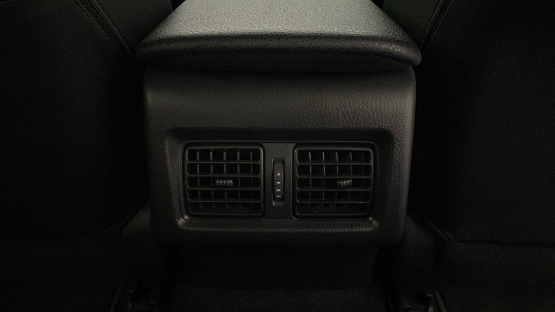 Rear A/C Vent