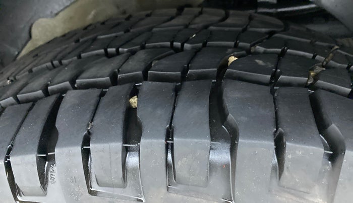 2015 Mahindra XUV500 W6 4X2, Diesel, Manual, 82,306 km, Left Rear Tyre Tread